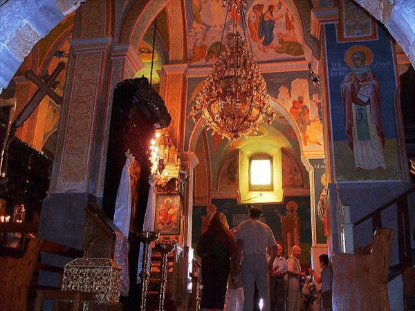 046-Назарет-церковь архангела Гавриила-интерьер-вид из тоннеля